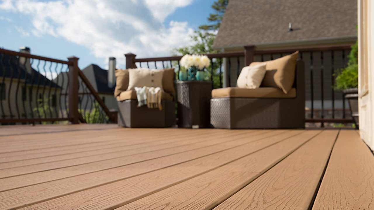 5 Reasons To Use Composite Decking